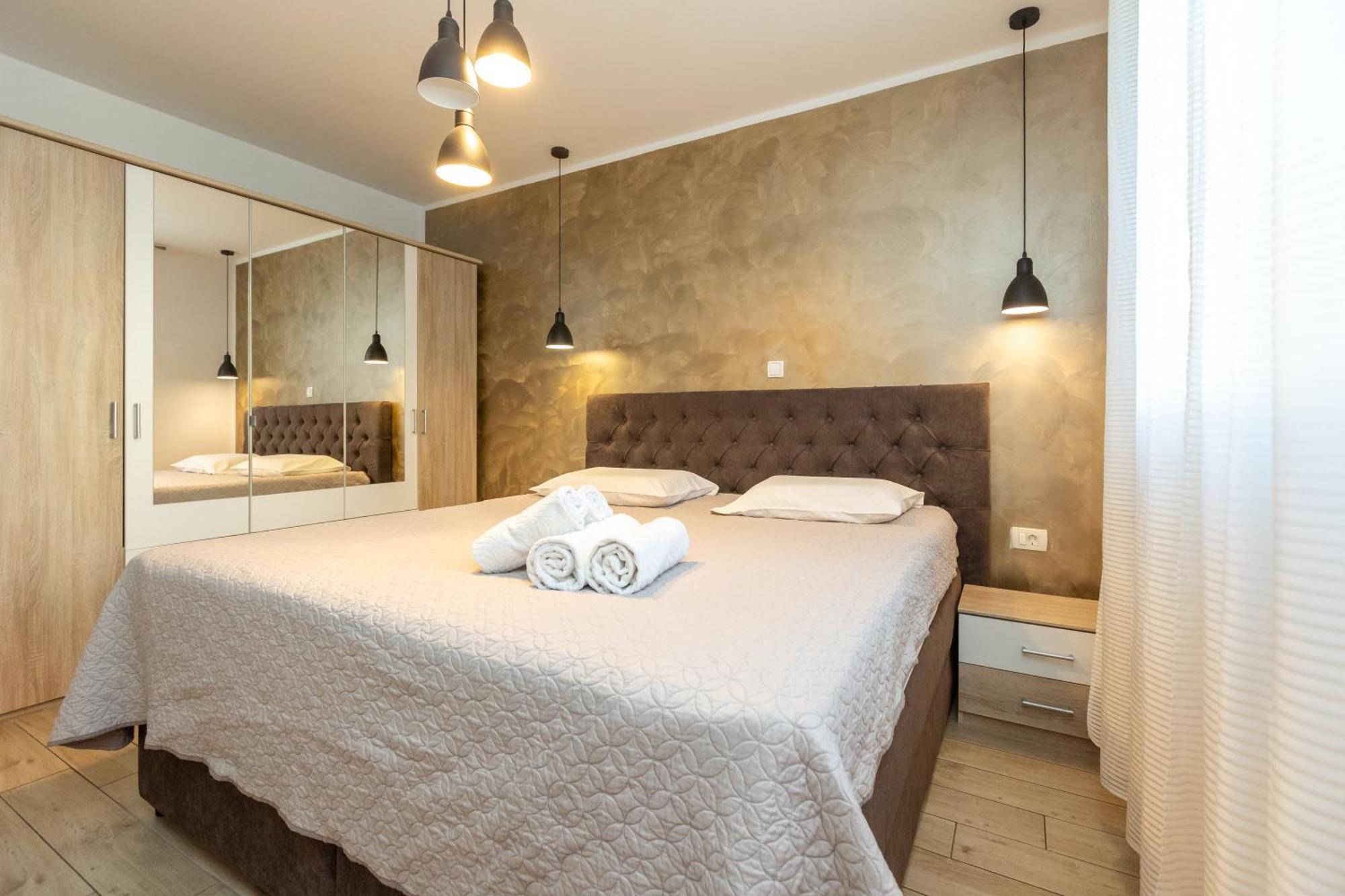 Apartament Deluxe Near The Bridge
